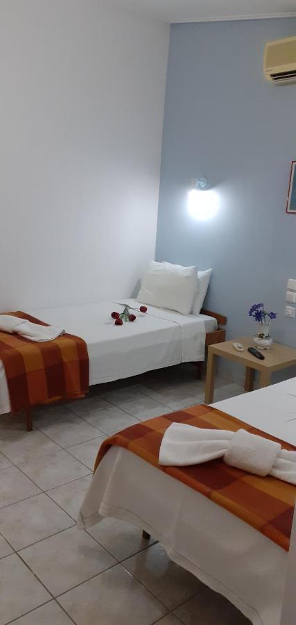 New Pantheon Hotel Kamena Vourla Buitenkant foto