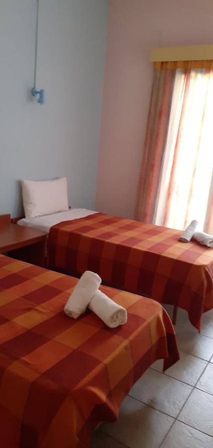 New Pantheon Hotel Kamena Vourla Buitenkant foto